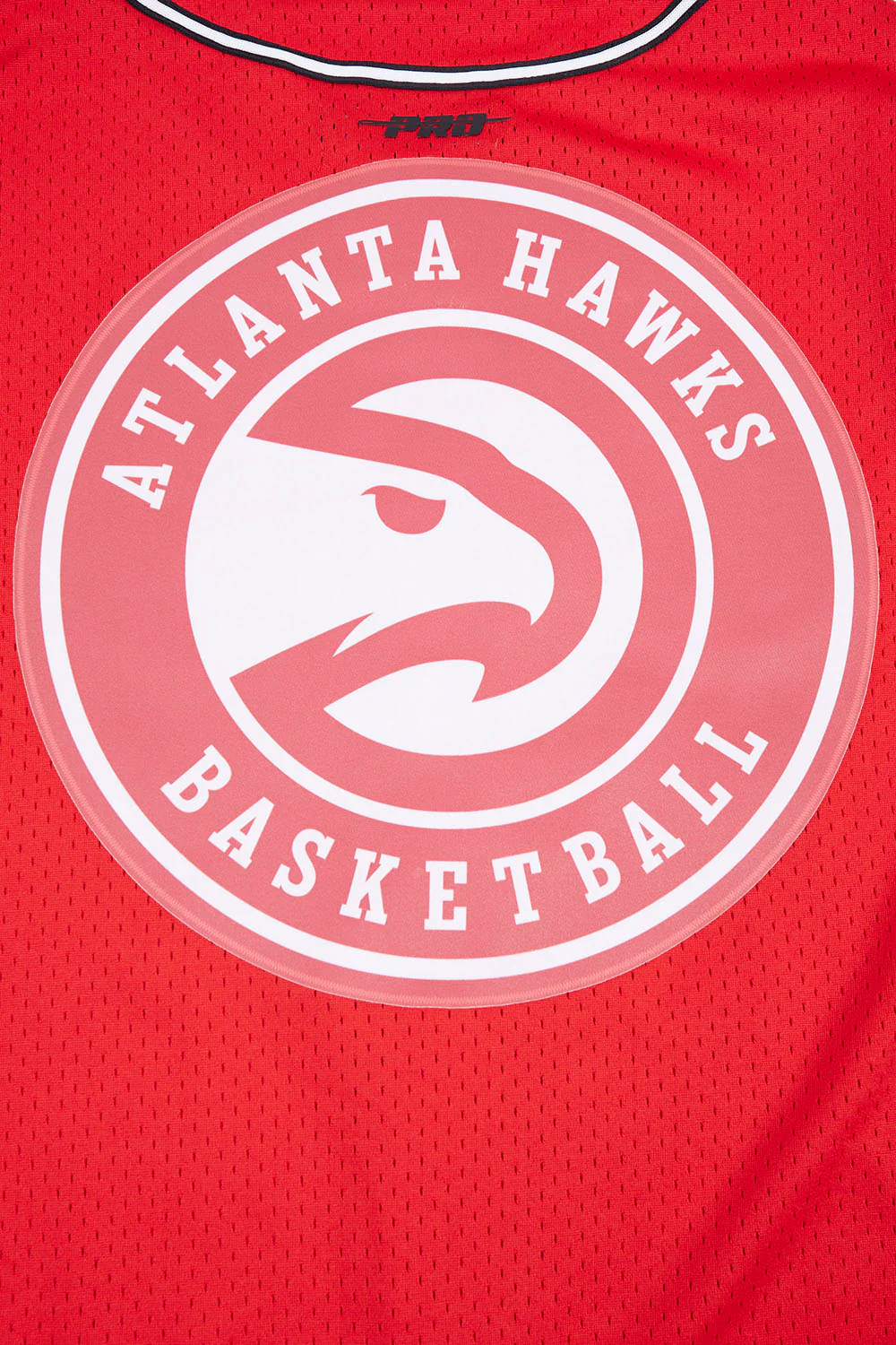NBA ATLANTA HAWKS SCRIPT TAIL MEN'S MESH BUTTON DOWN SHIRT (RED/BLACK) - Image 5