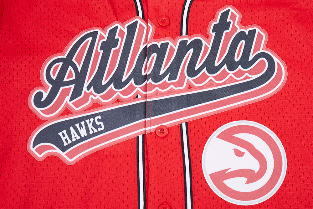 NBA ATLANTA HAWKS SCRIPT TAIL MEN'S MESH BUTTON DOWN SHIRT (RED/BLACK) - Image 6
