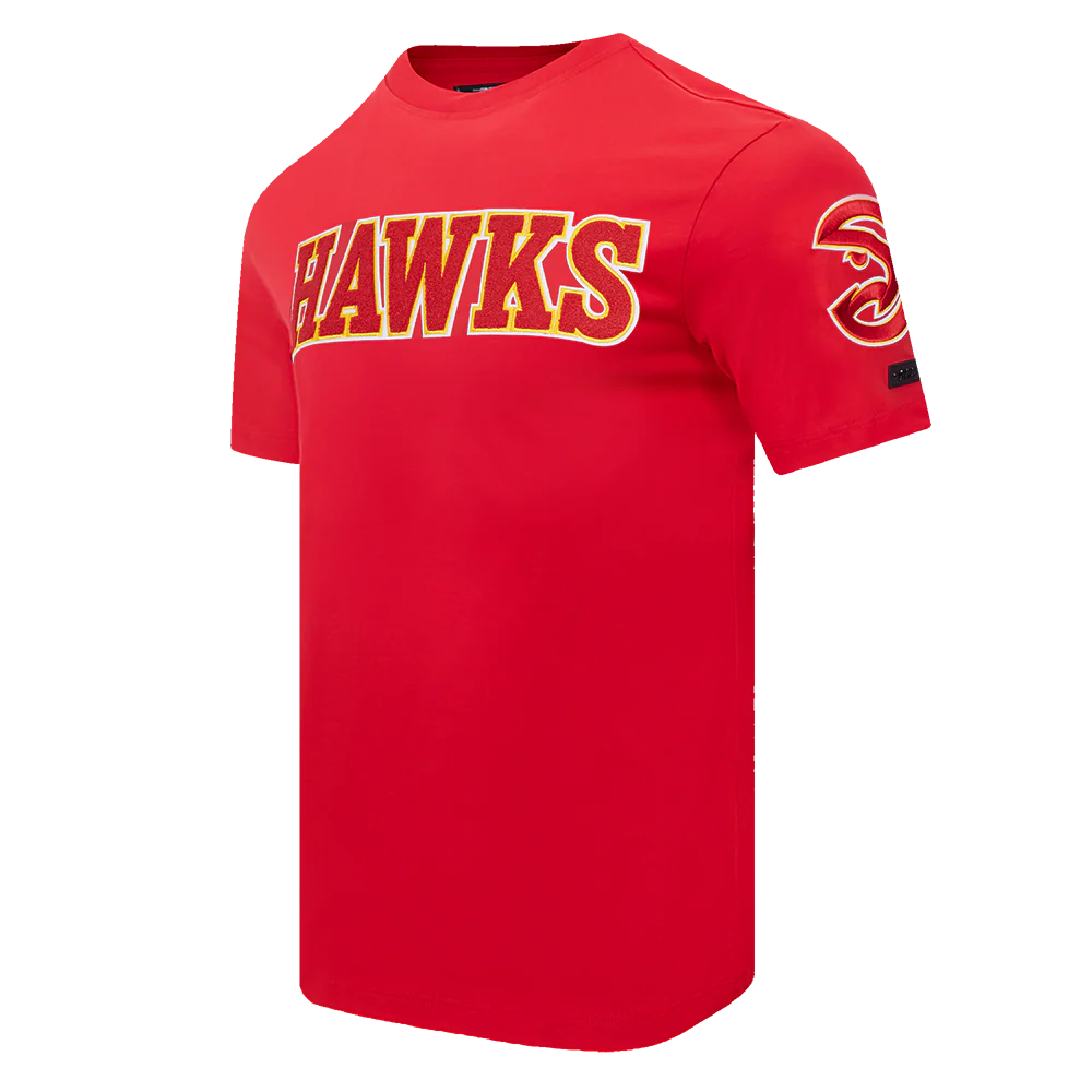 NBA ATLANTA HAWKS CLASSIC CHENILLE MEN'S TEE (RED) - Image 2