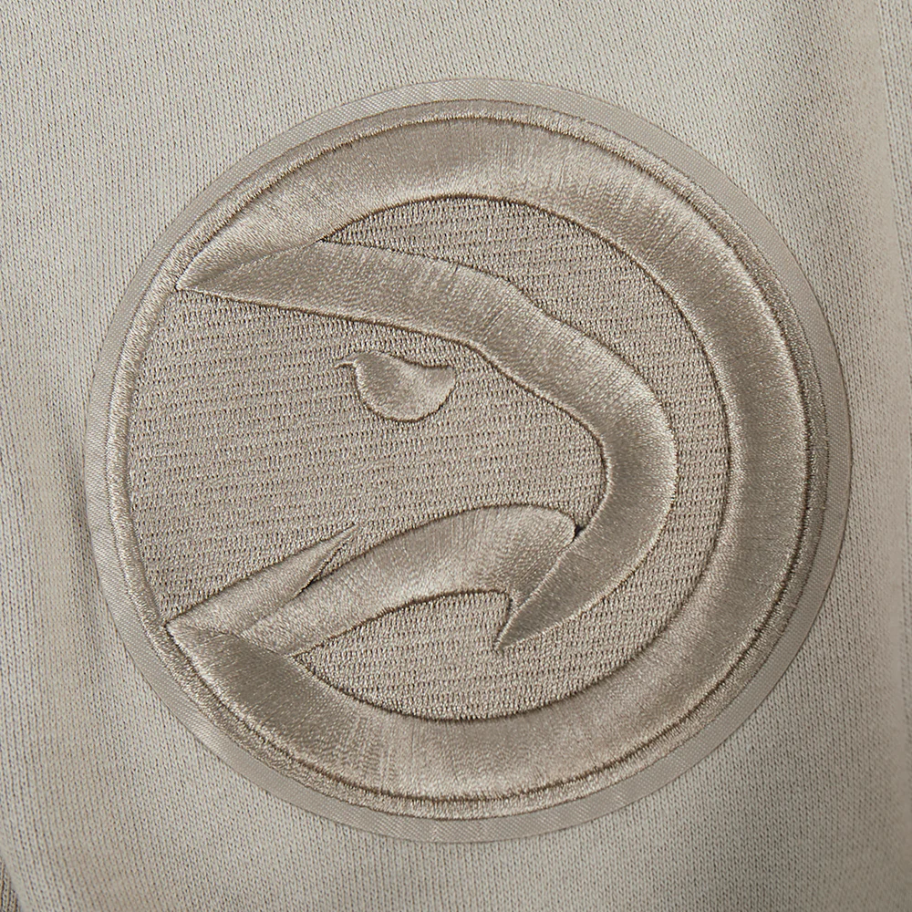 NBA ATLANTA HAWKS WINGSPAN MEN'S DROP SHOULDER FLEECE PULLOVER HOODIE (TAUPE) - Image 8