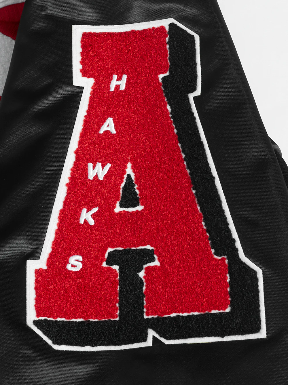 NBA ATLANTA HAWKS OLD ENGLISH MEN'S RIB SATIN JACKET (BLACK/RED/BLACK) - Image 9