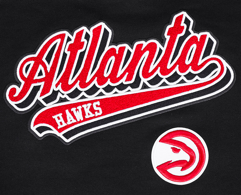 NBA ATLANTA HAWKS SCRIPT TAIL WOMEN'S RIB FLEECE CROPPED PULLOVER HOODIE (BLACK/RED/BLACK) - Image 5
