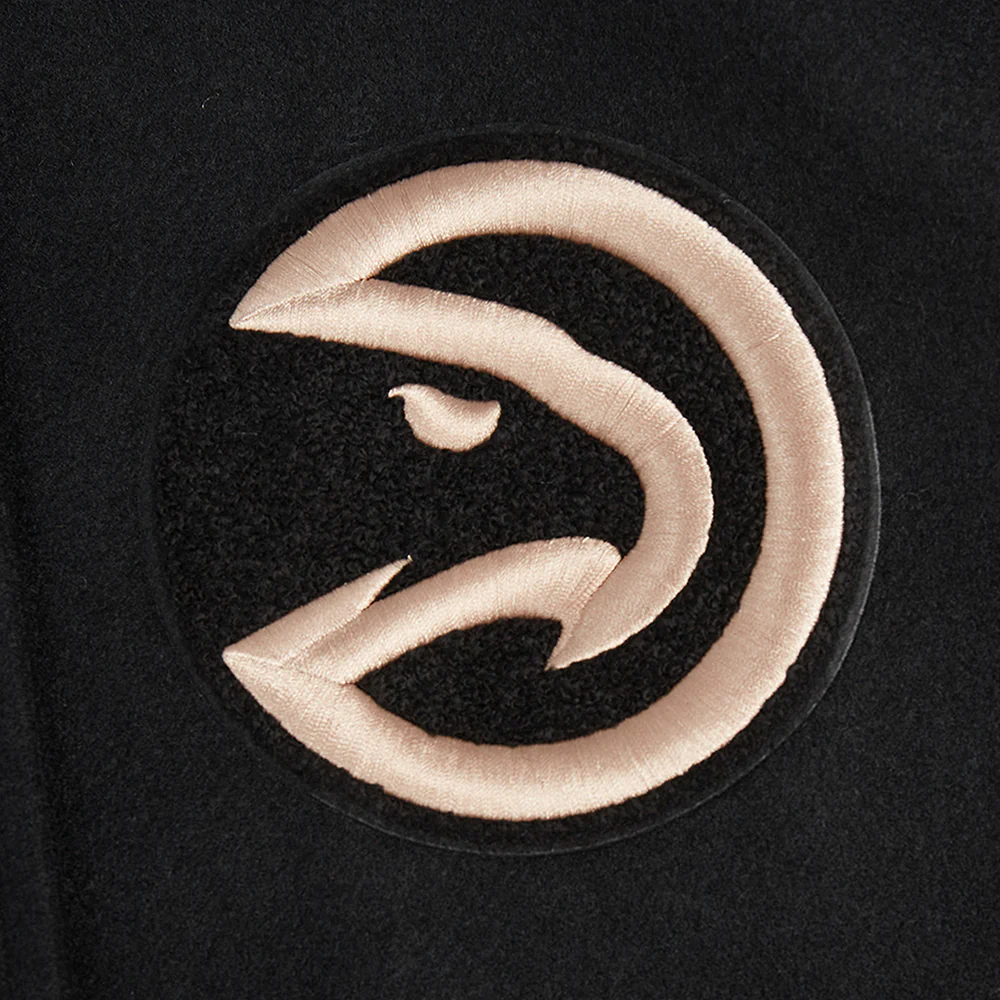 NBA ATLANTA HAWKS CITY EDITION 24-25 WOMEN'S RIB WOOL VARSITY JACKET (BLACK/WHITE) - Image 6