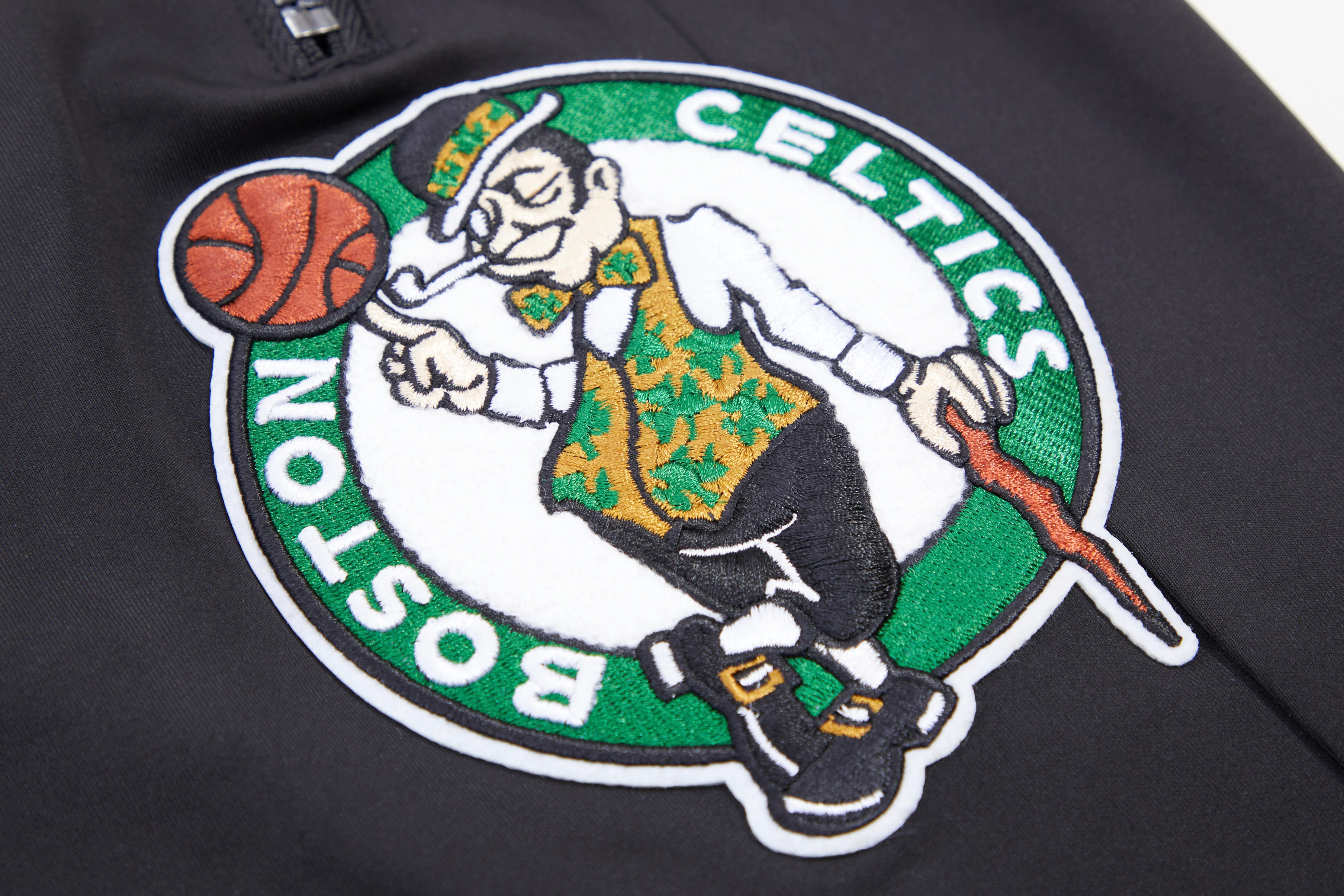 NBA BOSTON CELTICS CLASSIC TRACK MEN'S TRACK PANT (BLACK) - Image 9