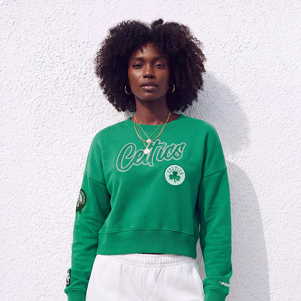 NBA BOSTON CELTICS TEAM CRYSTALLINE WOMEN'S CREWNECK SWEATSHIRT (WASHED KELLY GREEN)