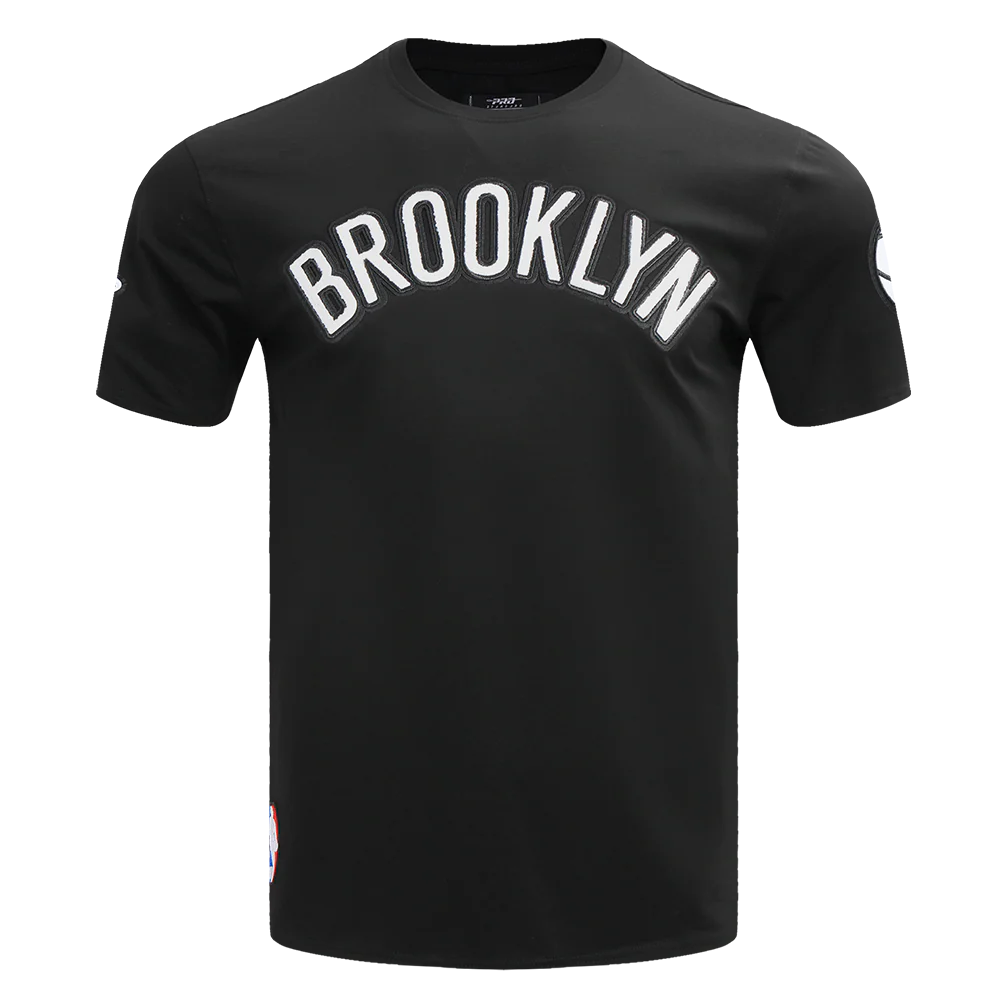 NBA BROOKLYN NETS CLASSIC CHENILLE MEN'S TEE (BLACK) - Image 3