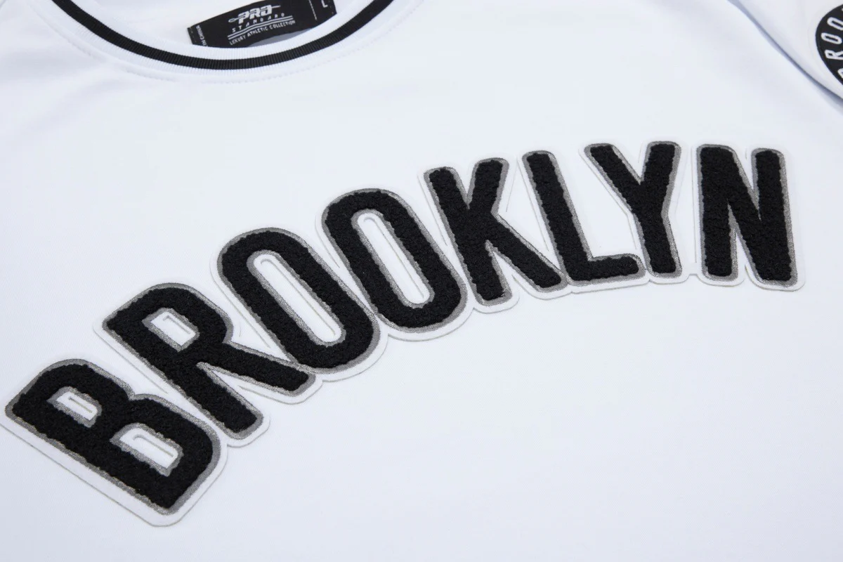 NBA BROOKLYN NETS CLASSIC CHENILLE MEN'S TEE (WHITE) - Image 6
