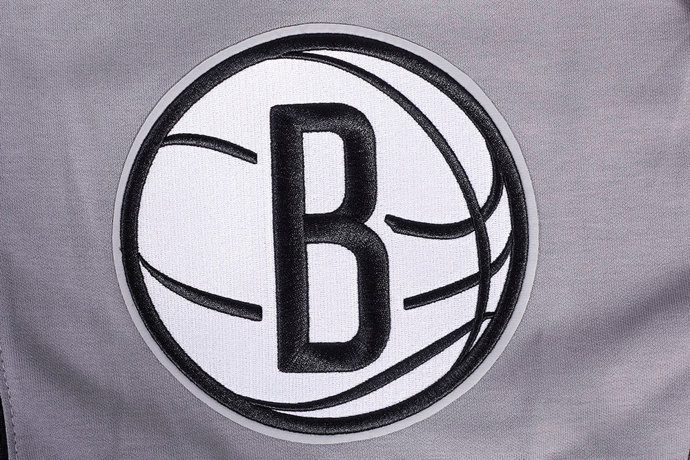 NBA BROOKLYN NETS SCRIPT TAIL MEN'S DOUBLE KNIT 2.0 SHORT (GRAY/BLACK) - Image 5