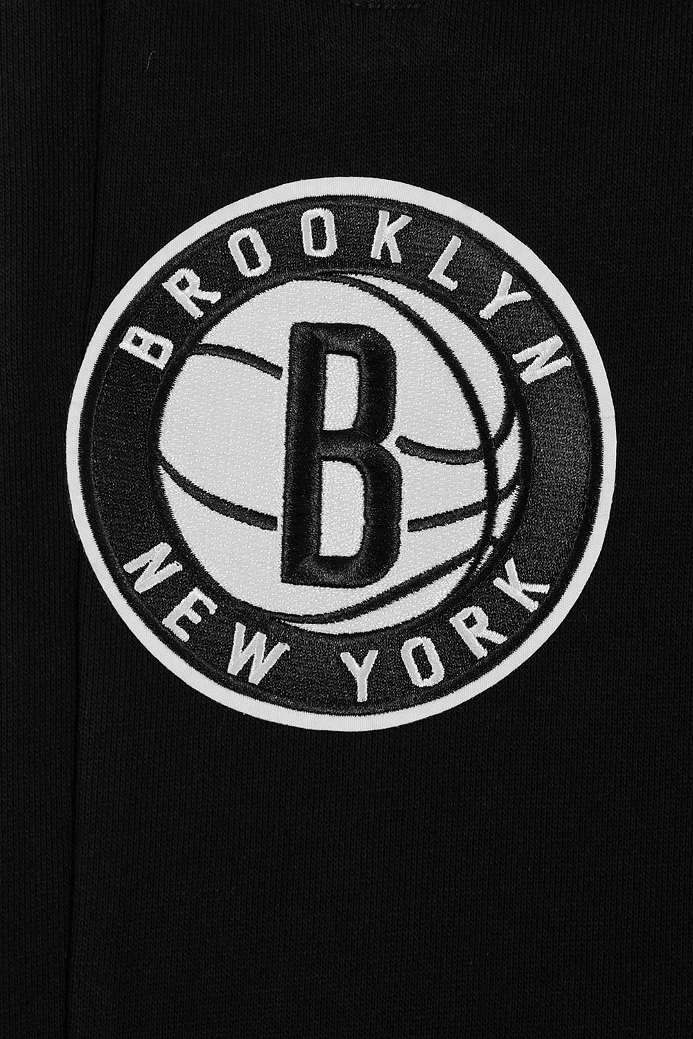 NBA BROOKLYN NETS SCRIPT TAIL MEN'S RIB FLEECE SWEATPANT (BLACK/GRAY) - Image 5