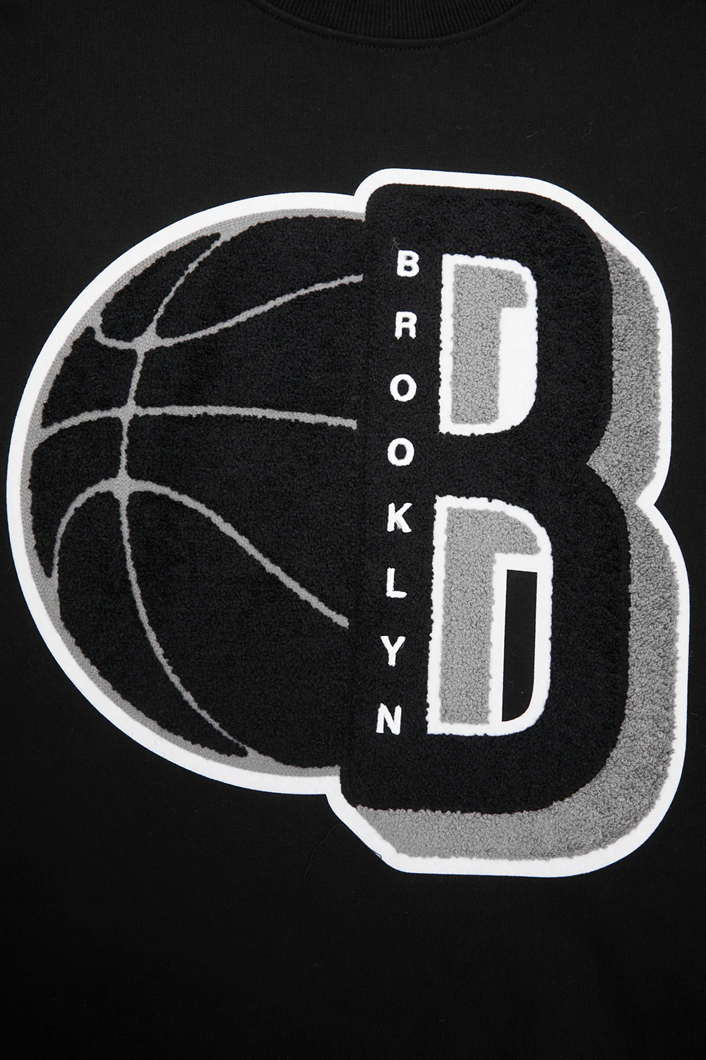 NBA BROOKLYN NETS MASHUP MEN'S RIB CREWNECK (BLACK/GRAY) - Image 7