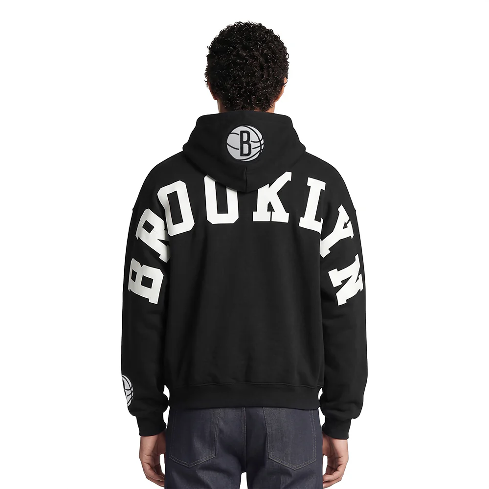 NBA BROOKLYN NETS WINGSPAN MEN'S DROP SHOULDER FLEECE PULLOVER HOODIE (BLACK)