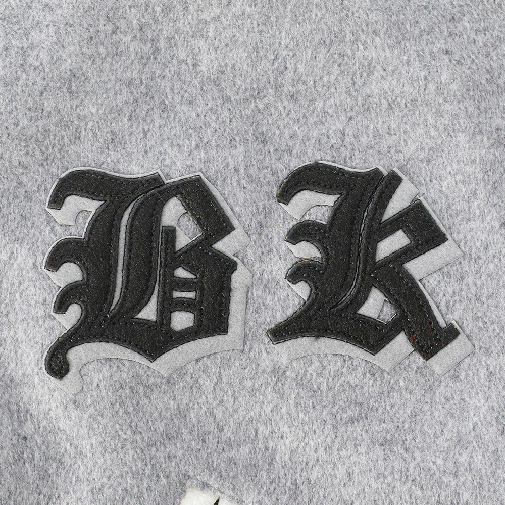 NBA BROOKLYN NETS OLD ENGLISH MEN'S RIB WOOL VARSITY JACKET (HEATHER GREY/WHITE/BLACK) - Image 5