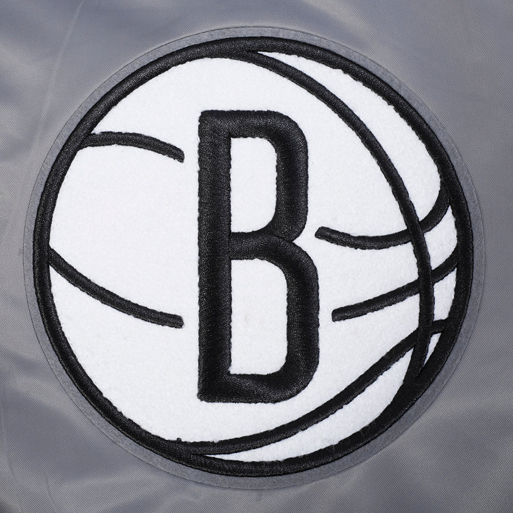 NBA BROOKLYN NETS SOUVENIR MEN'S SATIN JACKET (GRAY) - Image 7