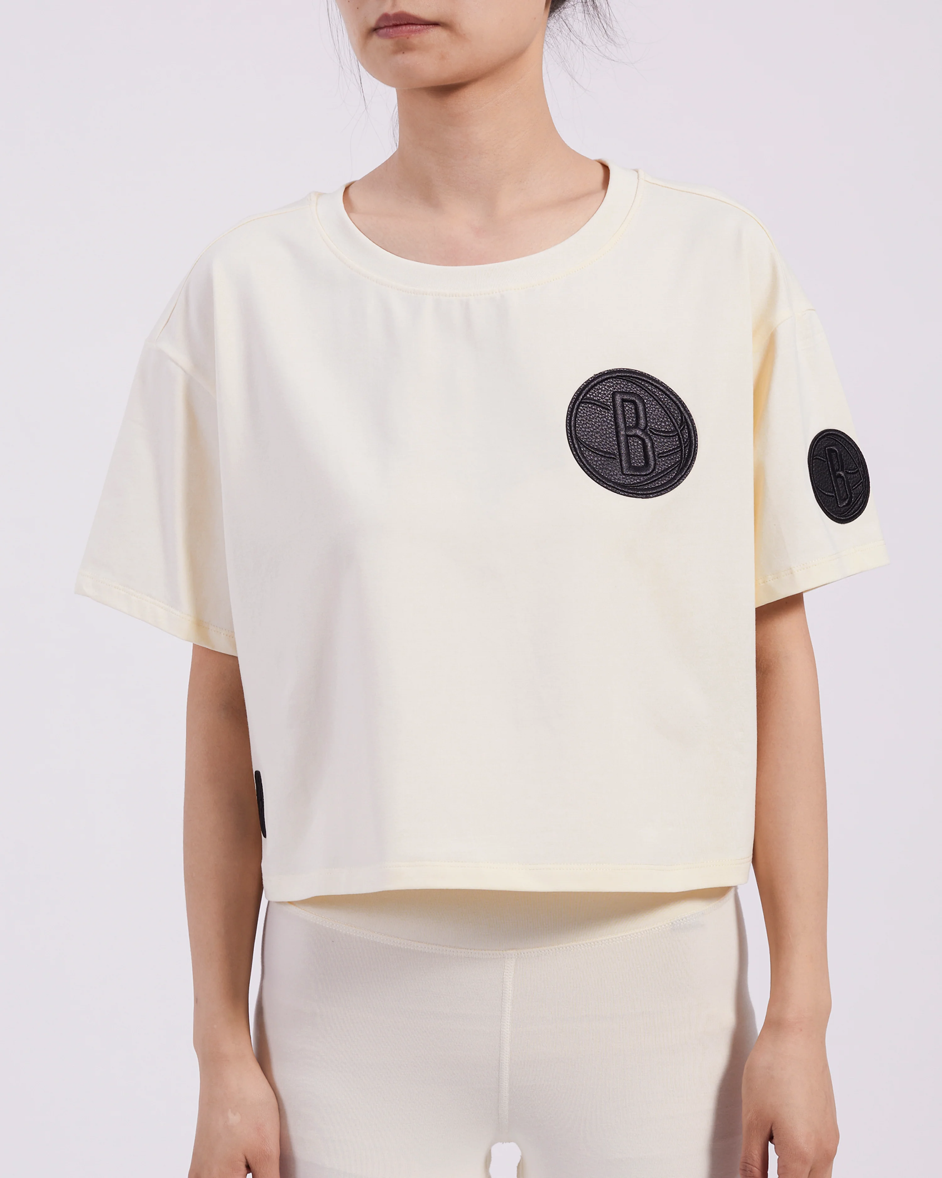 NBA BROOKLYN NETS TRIPLE TONAL SJ BOXY TEE (EGGSHELL)