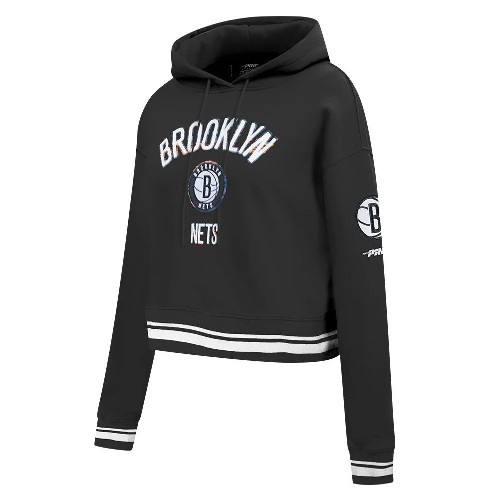 NBA BROOKLYN NETS CITY EDITION 25-26 WOMEN'S RIB FLC CROPPED PO HOODIE (BLACK) - Image 3
