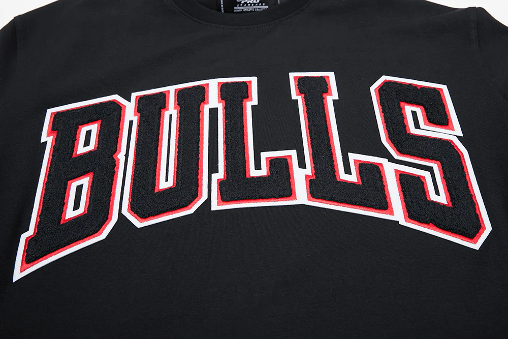 NBA CHICAGO BULLS CLASSIC CHENILLE MEN'S TEE (BLACK) - Image 7