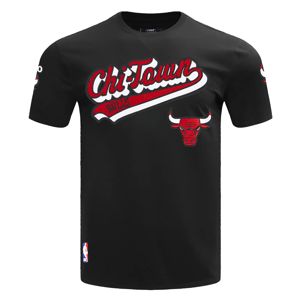 NBA CHICAGO BULLS SCRIPT TAIL MEN'S TEE (BLACK)