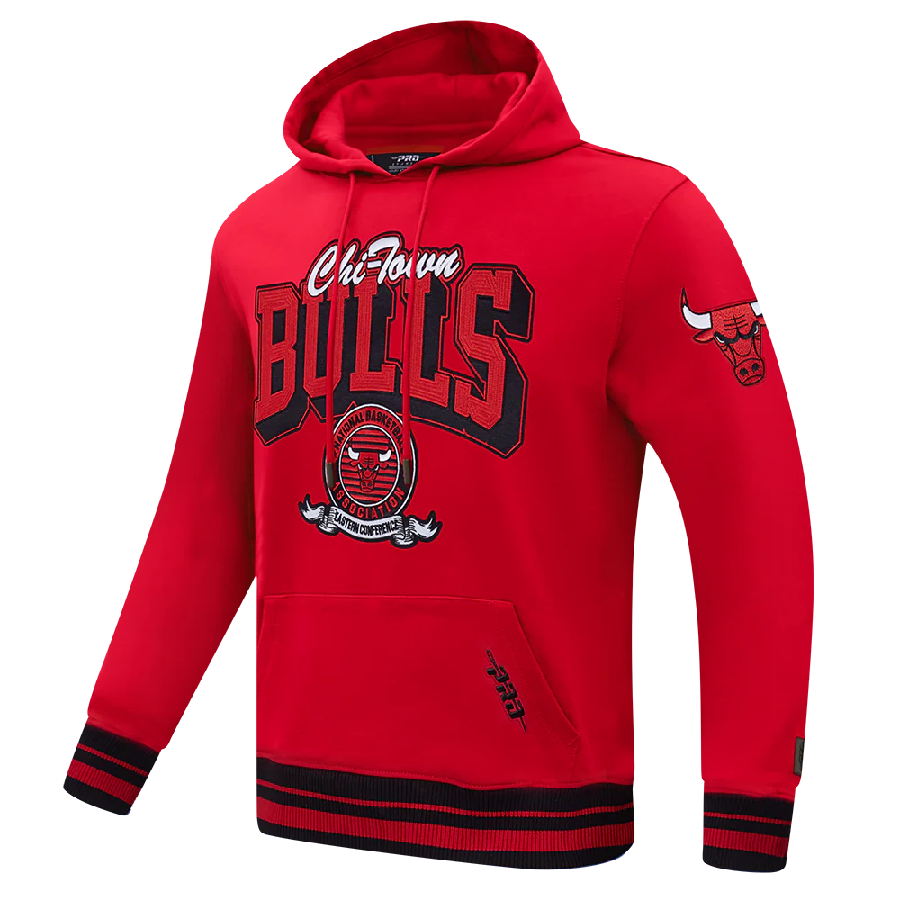 NBA CHICAGO BULLS TEAM BADGE MEN'S RIB FLC PO HOODIE (RED/BLACK) - Image 2