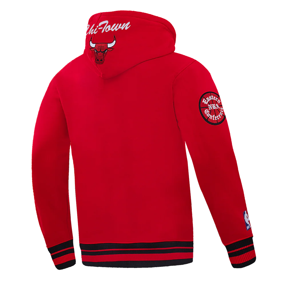 NBA CHICAGO BULLS TEAM BADGE MEN'S RIB FLC PO HOODIE (RED/BLACK) - Image 4