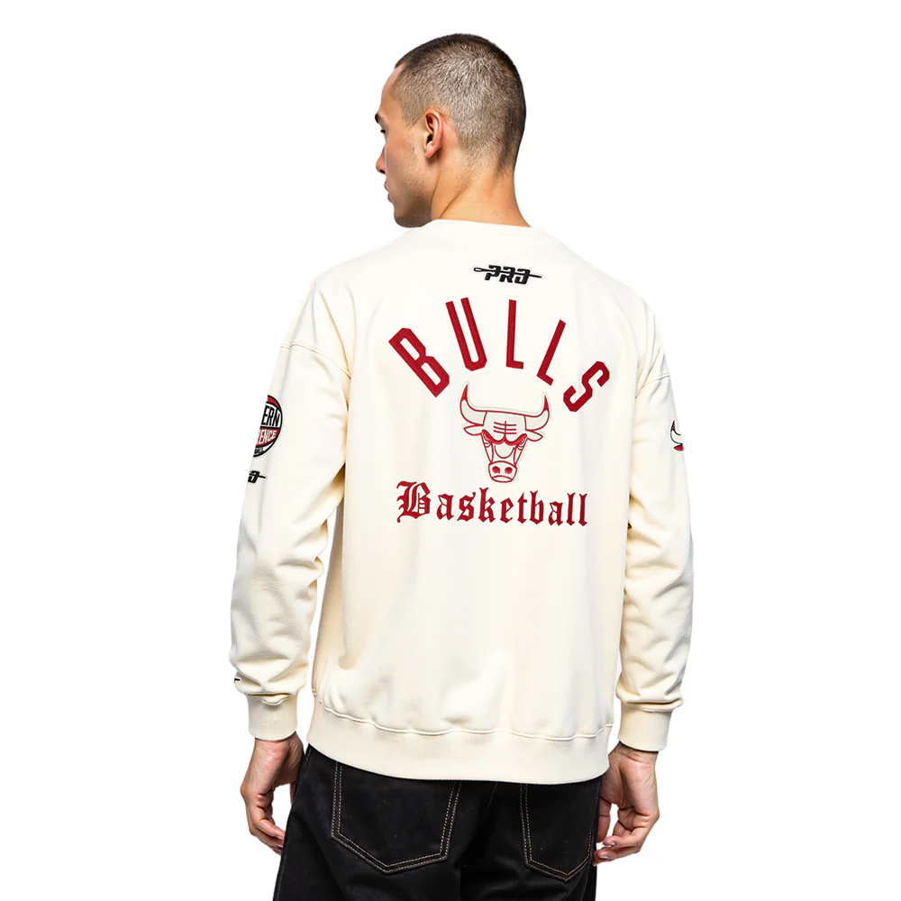 CHICAGO BULLS MODERN ORIGINALS MEN'S FLC CREWNECK (EGGSHELL) - Image 2