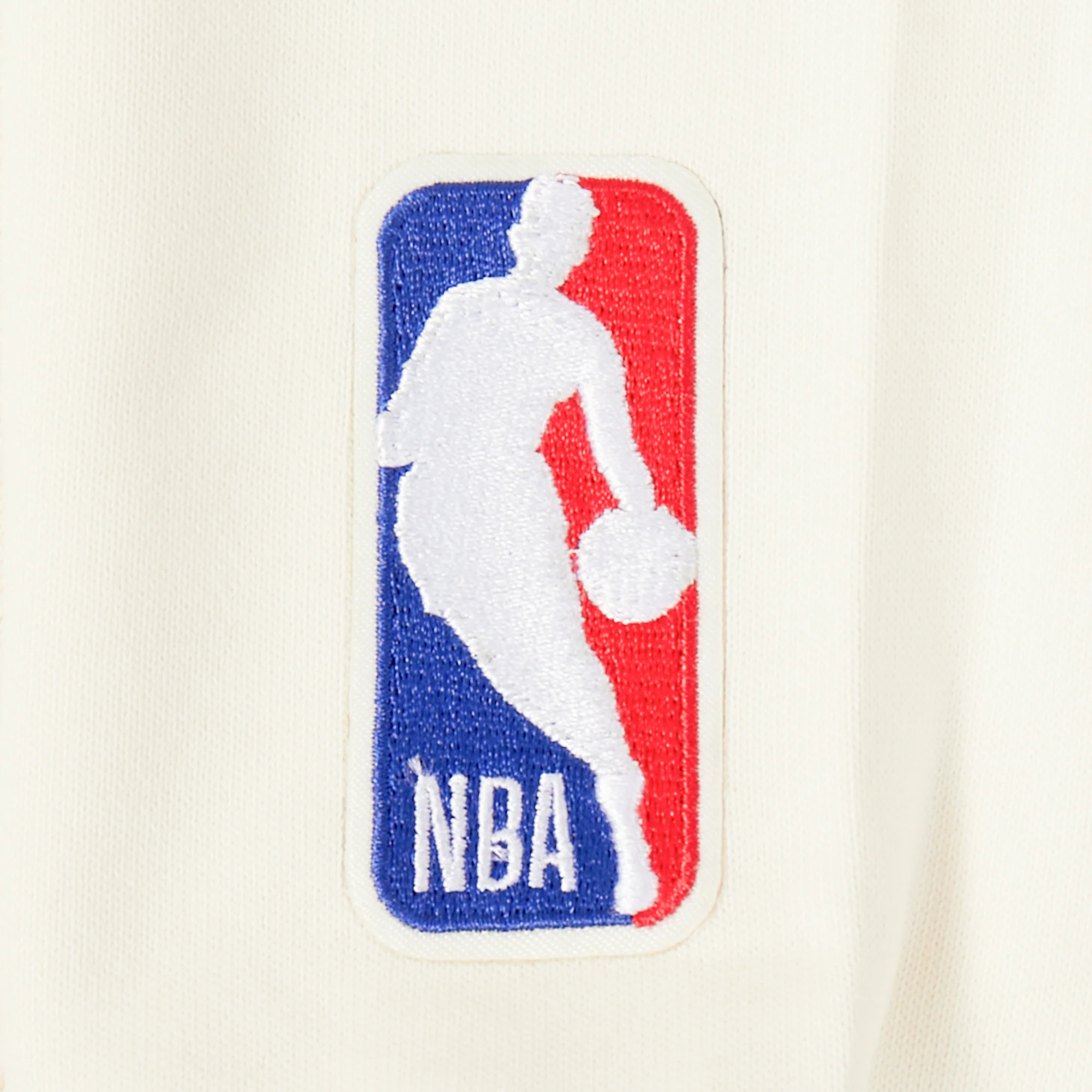 CHICAGO BULLS MODERN ORIGINALS MEN'S FLC CREWNECK (EGGSHELL) - Image 6