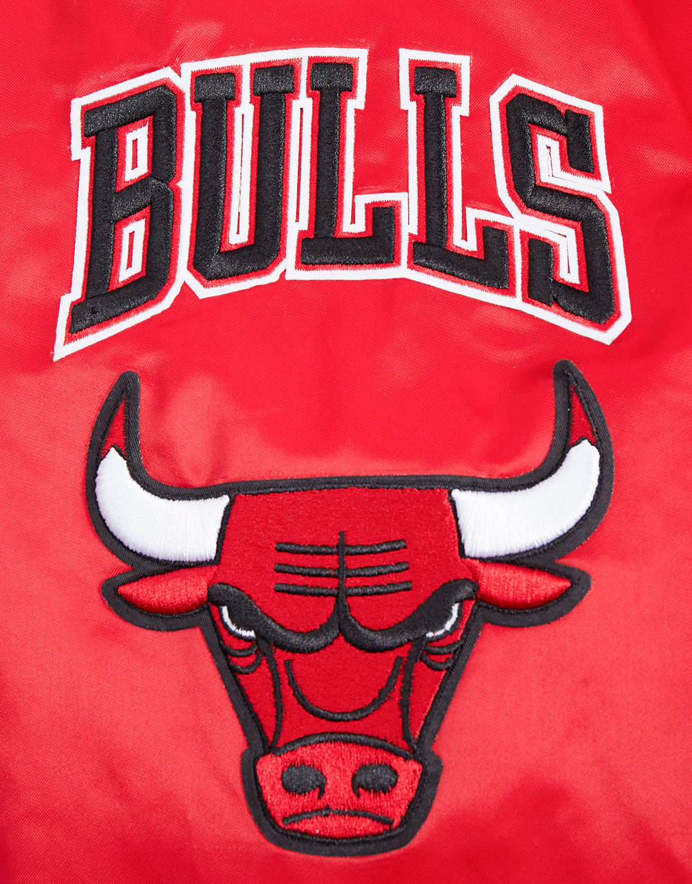 NBA CHICAGO BULLS OLD ENGLISH MEN'S LOGO SATIN JACKET (RED/BLACK) - Image 8
