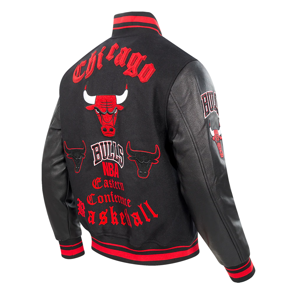 NBA CHICAGO BULLS OLD ENGLISH MEN'S RIB WOOL VARSITY JACKET (BLACK/RED/BLACK) - Image 3