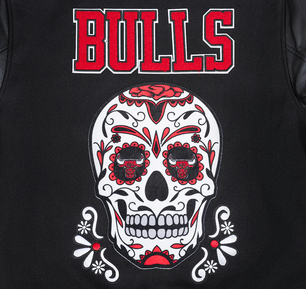 NBA CHICAGO BULLS SUGAR SKULL MEN'S RIB WOOL VARSITY JACKET (BLACK/RED/BLACK) - Image 12
