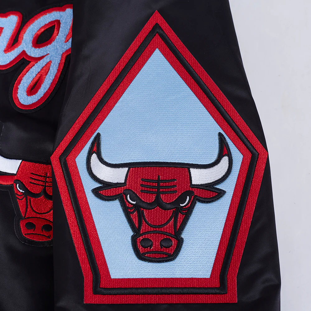 NBA CHICAGO BULLS CITY EDITION 25-26 MEN'S PRO SATIN YD RIB JACKET (BLACK/RED/BLACK) - Image 10
