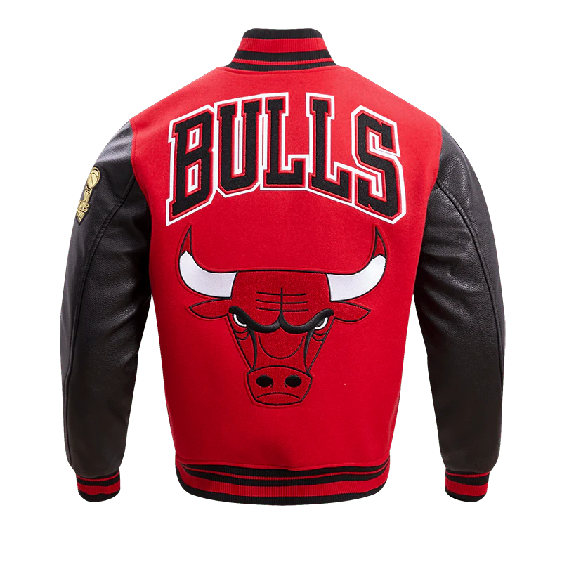 NBA CHICAGO BULLS RETRO CLASSIC MEN'S RIB WOOL VARSITY JACKET (RED/BLACK) - Image 4