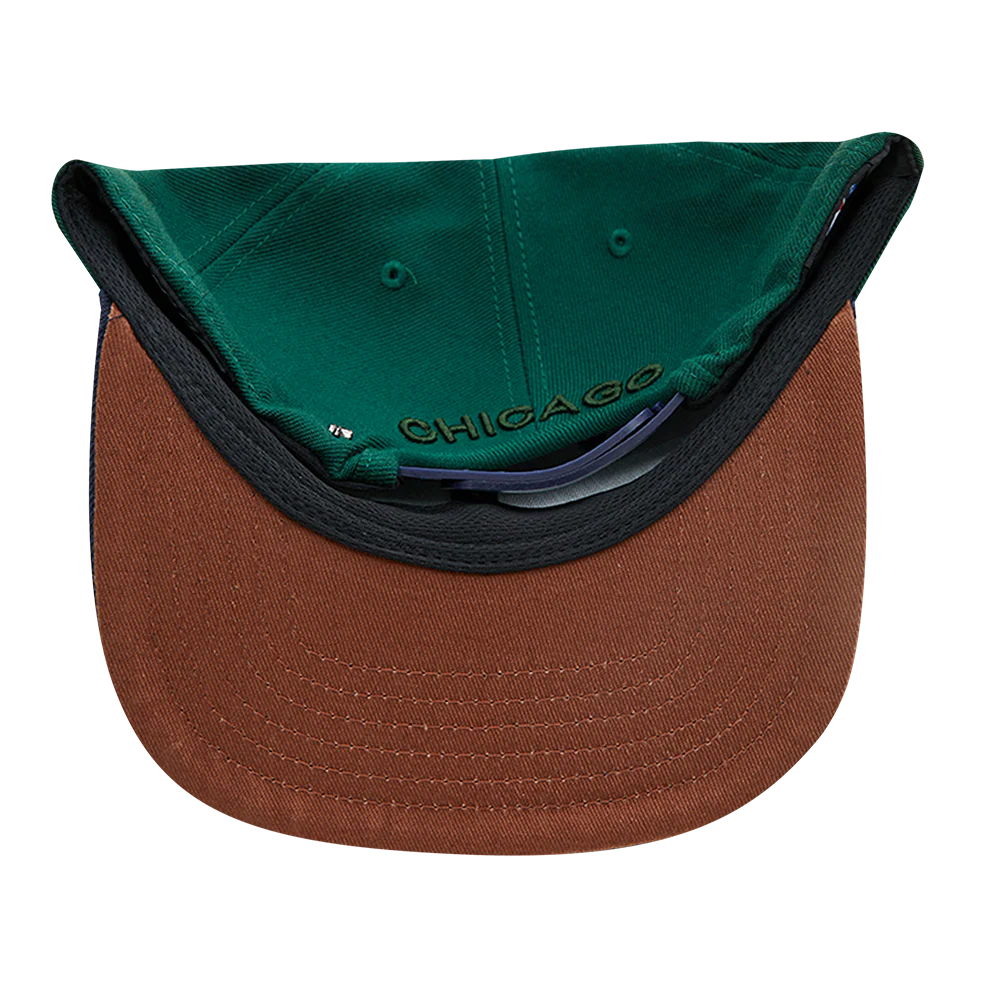 NBA CHICAGO BULLS AUTUMN BREEZE 2 TONE WOOL UNISEX SNAPBACK HAT (FOREST GREEN/MIDNIGHT NAVY) - Image 7