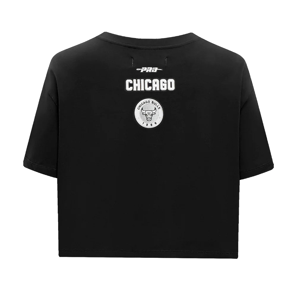 NBA CHICAGO BULLS PEARLS WOMEN'S SINGLE JERSEY BOXY TEE (BLACK) - Image 3