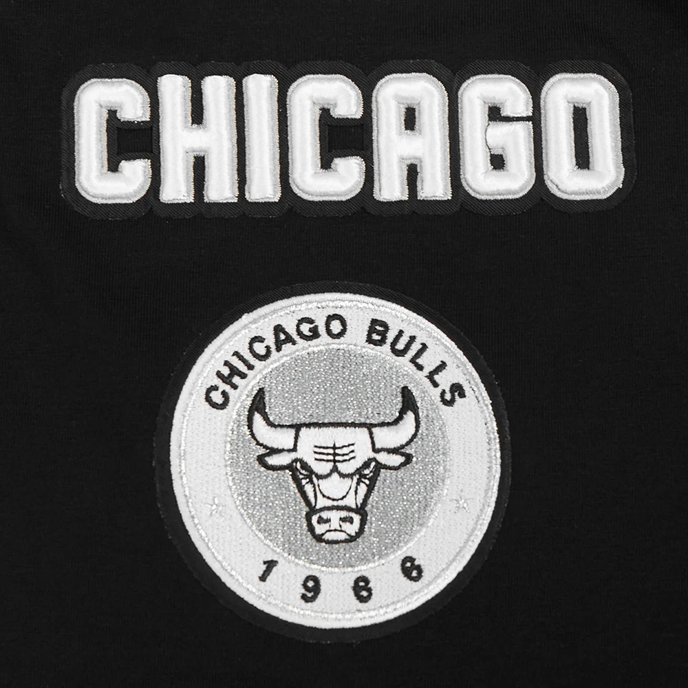 NBA CHICAGO BULLS PEARLS WOMEN'S SINGLE JERSEY BOXY TEE (BLACK) - Image 6