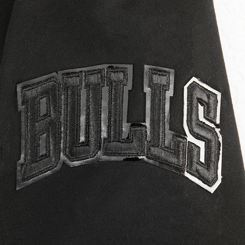NBA CHICAGO BULLS TRIPLE BLACK BIG BOYS FLEECE PULLOVER HOODIE (BLACK) - Image 6
