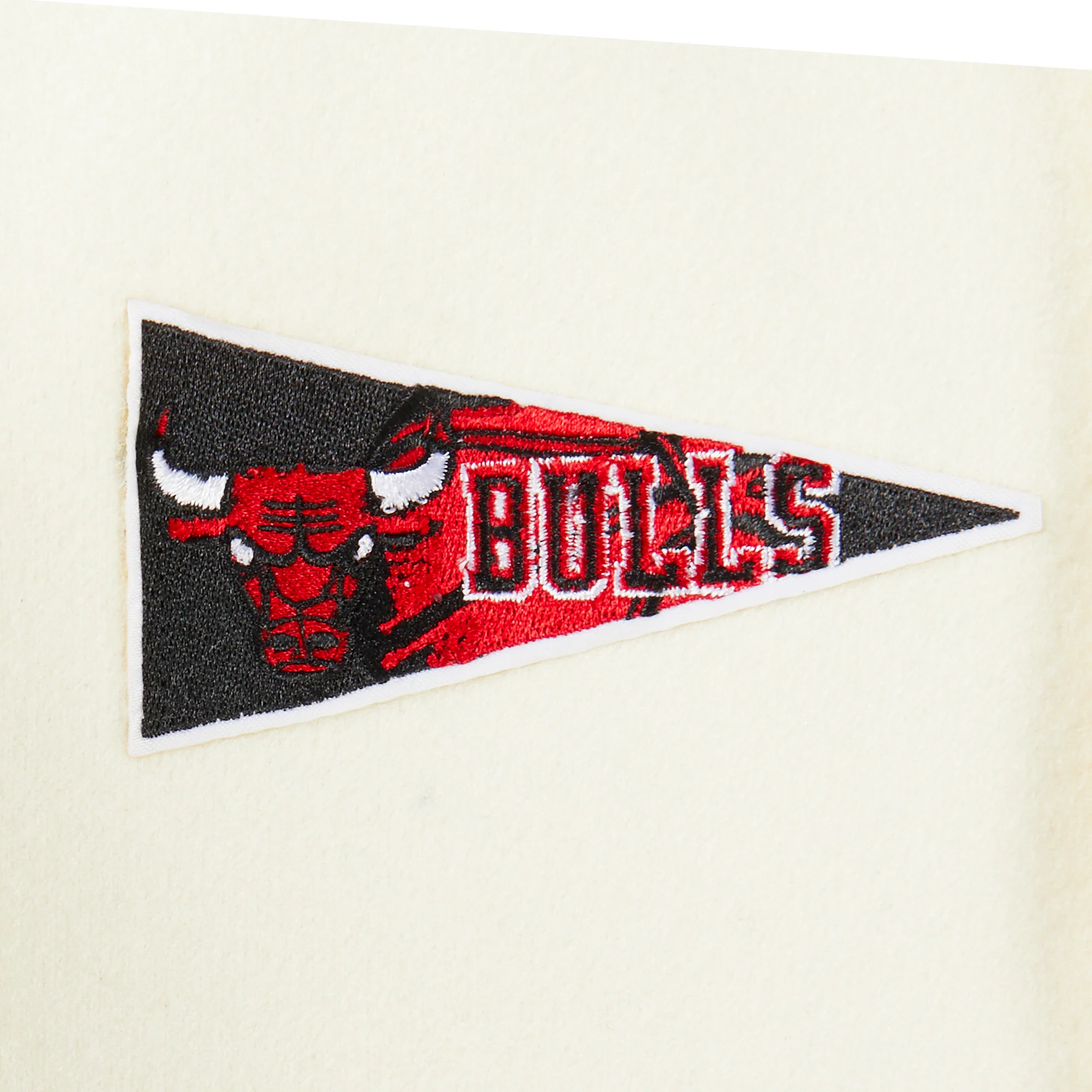 NBA CHICAGO BULLS RETRO CLASSIC BIG BOYS RIB WOOL VARSITY JACKET (EGGSHELL/ RED) - Image 4