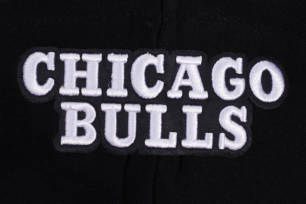 NBA CHICAGO BULLS SCRIPT TAIL WOMEN'S RIB FLEECE CROPPED PULLOVER HOODIE (BLACK/RED/BLACK) - Image 6