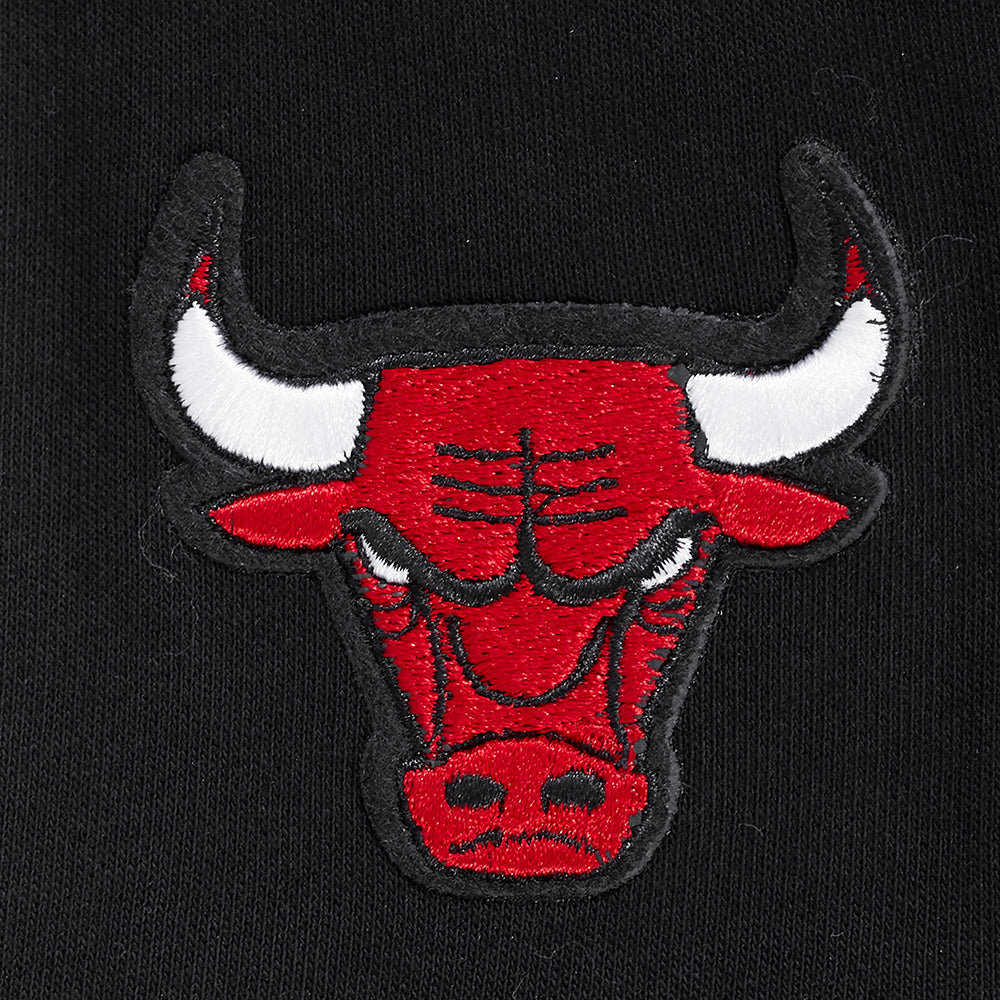 NBA CHICAGO BULLS MASHUP WOMEN'S RIB CROPPED PULLOVER HOODIE (BLACK/RED/BLACK) - Image 7