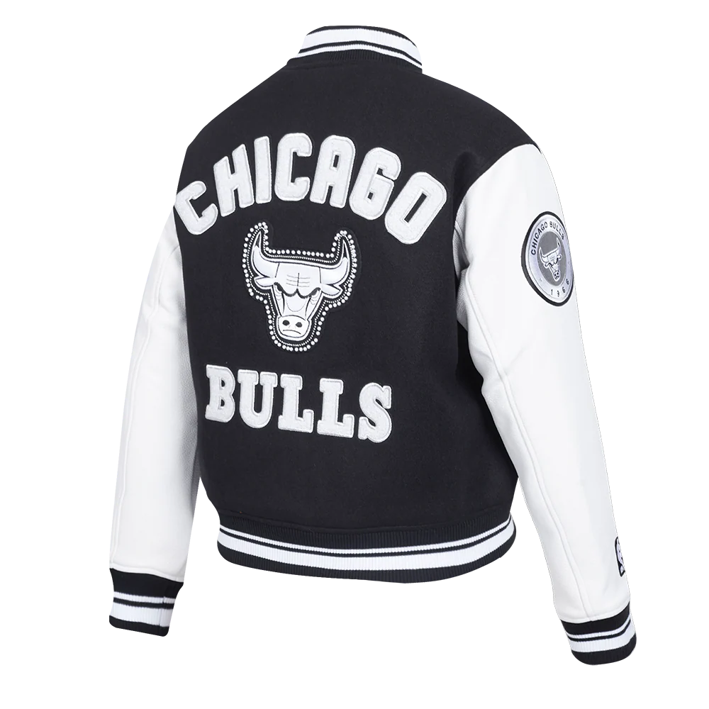 NBA CHICAGO BULLS PEARLS WOMEN'S RIB WOOL VARSITY JACKET (BLACK/WHITE) - Image 3