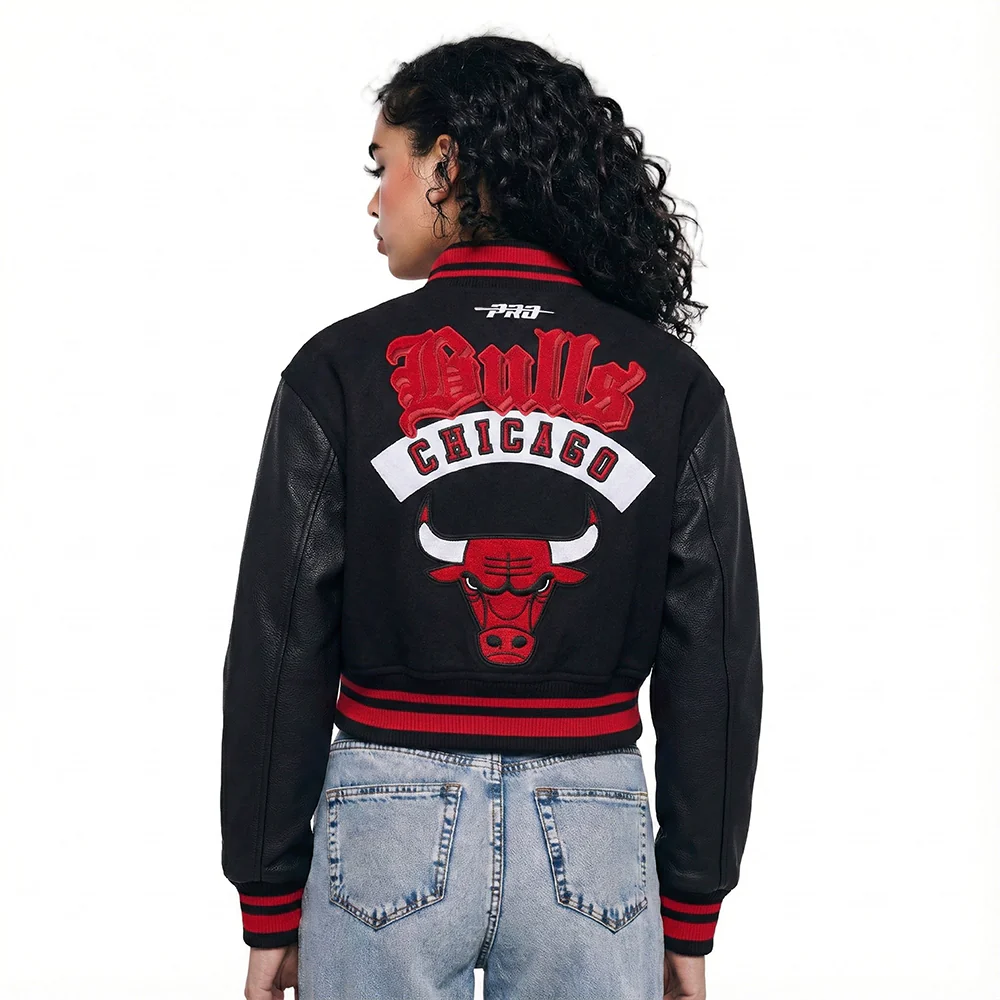 NBA CHICAGO BULLS BEST OF WOMEN'S CROPPED RIB WOOL VARSITY JACKET (BLACK/RED/BLACK)