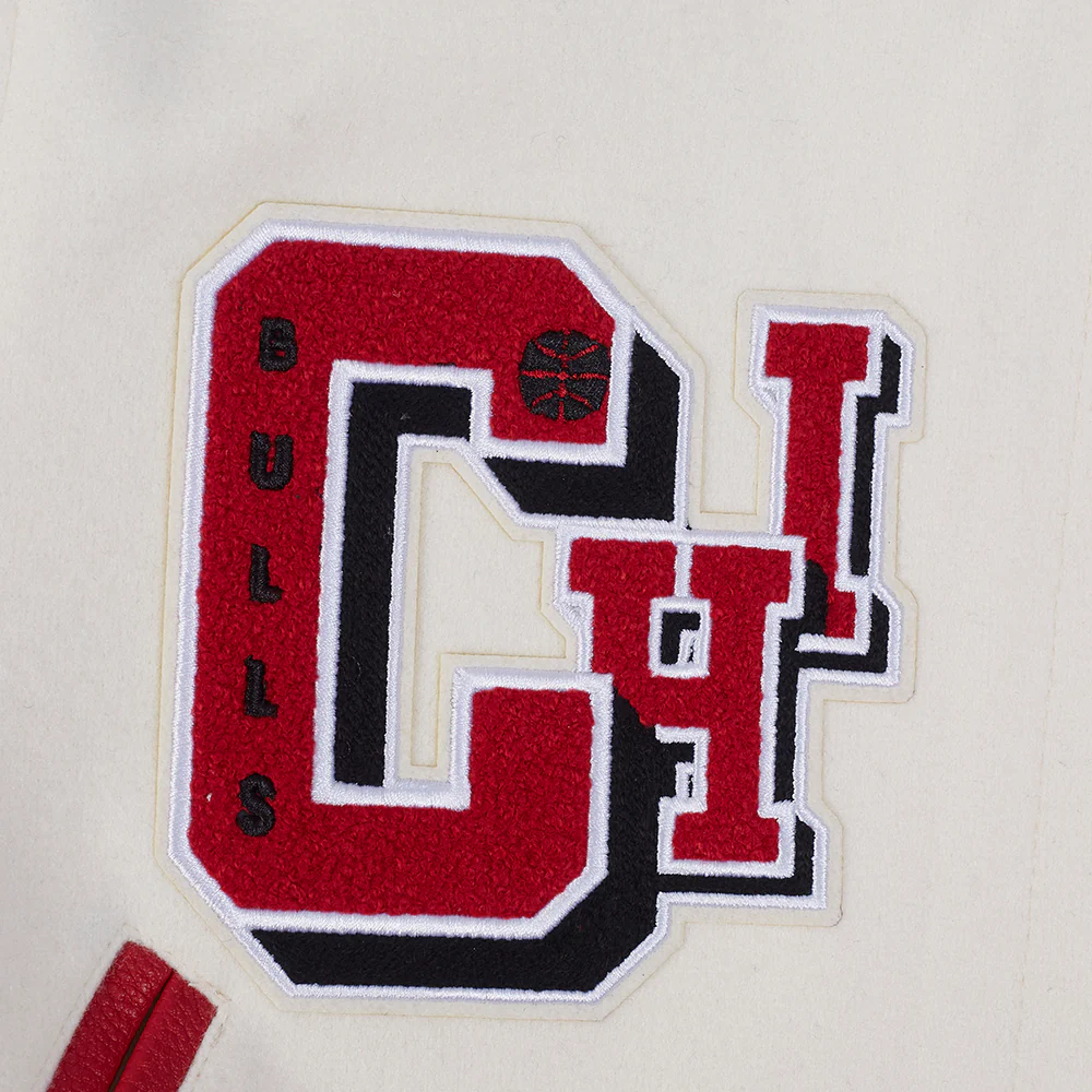 NBA CHICAGO BULLS BEST OF WOMEN'S CROPPED RIB WOOL VARSITY JACKET (EGGSHELL/ RED) - Image 9
