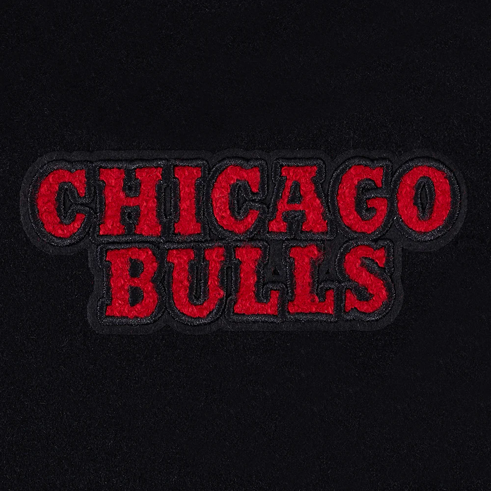 NBA CHICAGO BULLS TEAM CRYSTALLINE WOMEN'S VARSITY JACKET (BLACK/WHITE) - Image 9