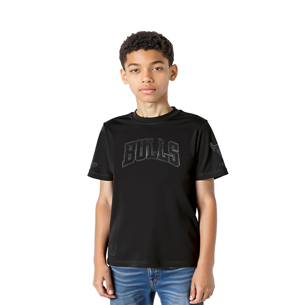 NBA CHICAGO BULLS TRIPLE BLACK LITTLE BOYS SHORT SLEEVE TEE (BLACK)