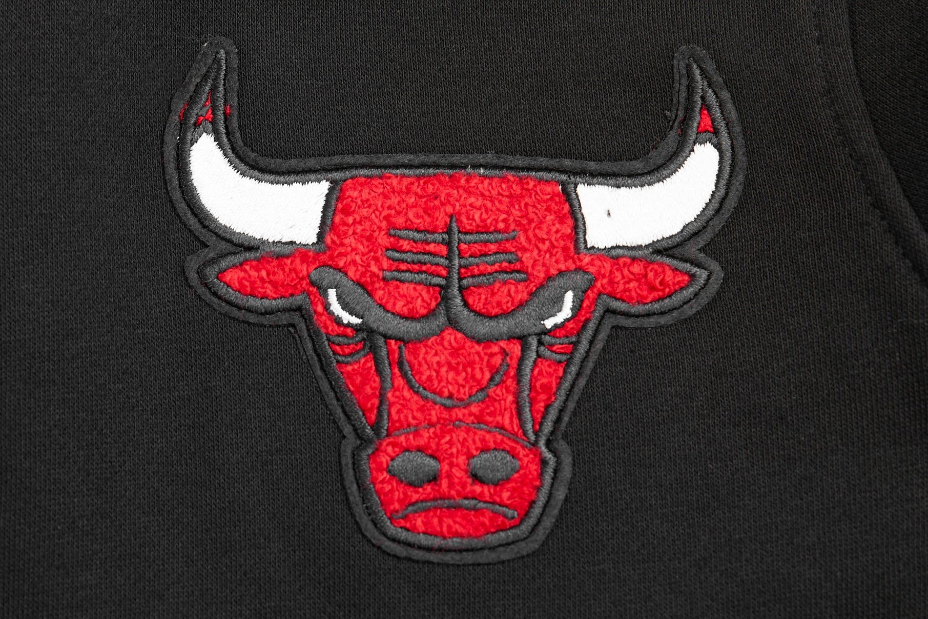 NBA CHICAGO BULLS CLASSIC LITTLE BOYS FLEECE PULLOVER HOODIE (BLACK) - Image 5