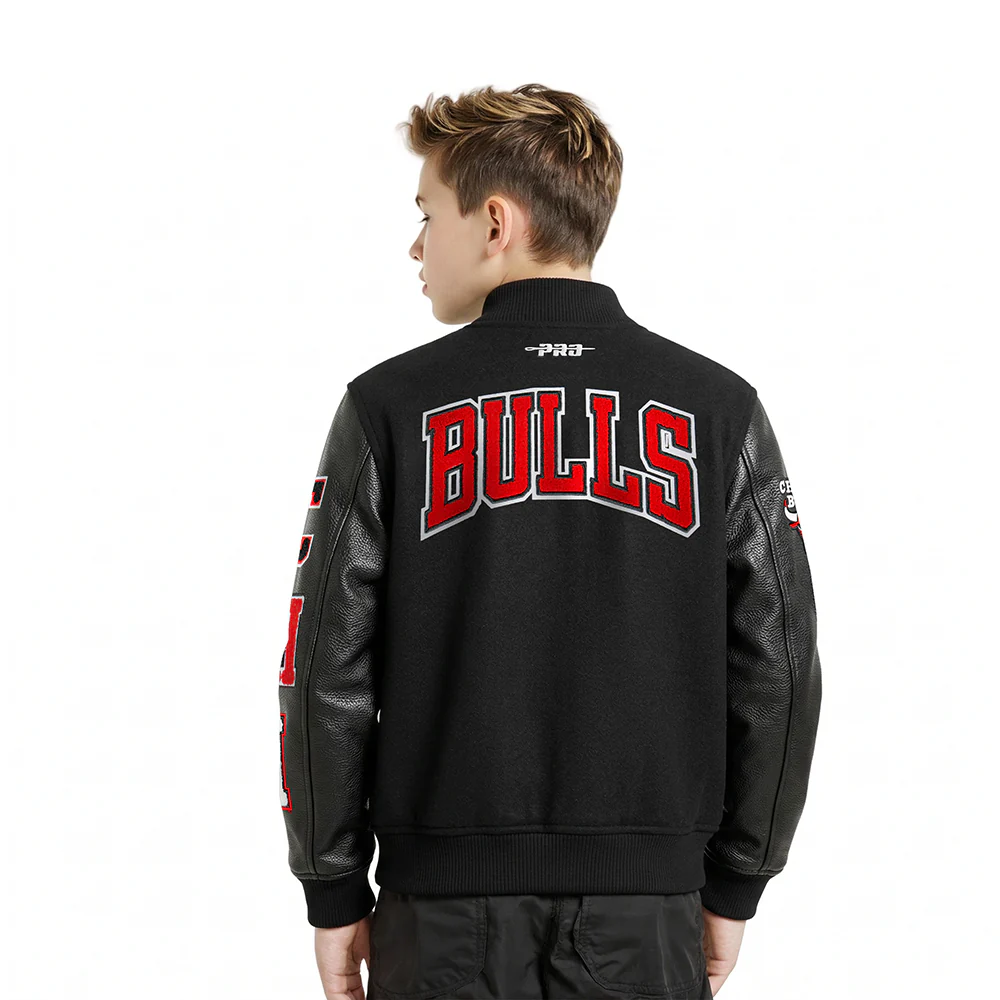 NBA CHICAGO BULLS CLASSIC LITTLE BOYS WOOL VARSITY JACKET (JET BLACK) - Image 2