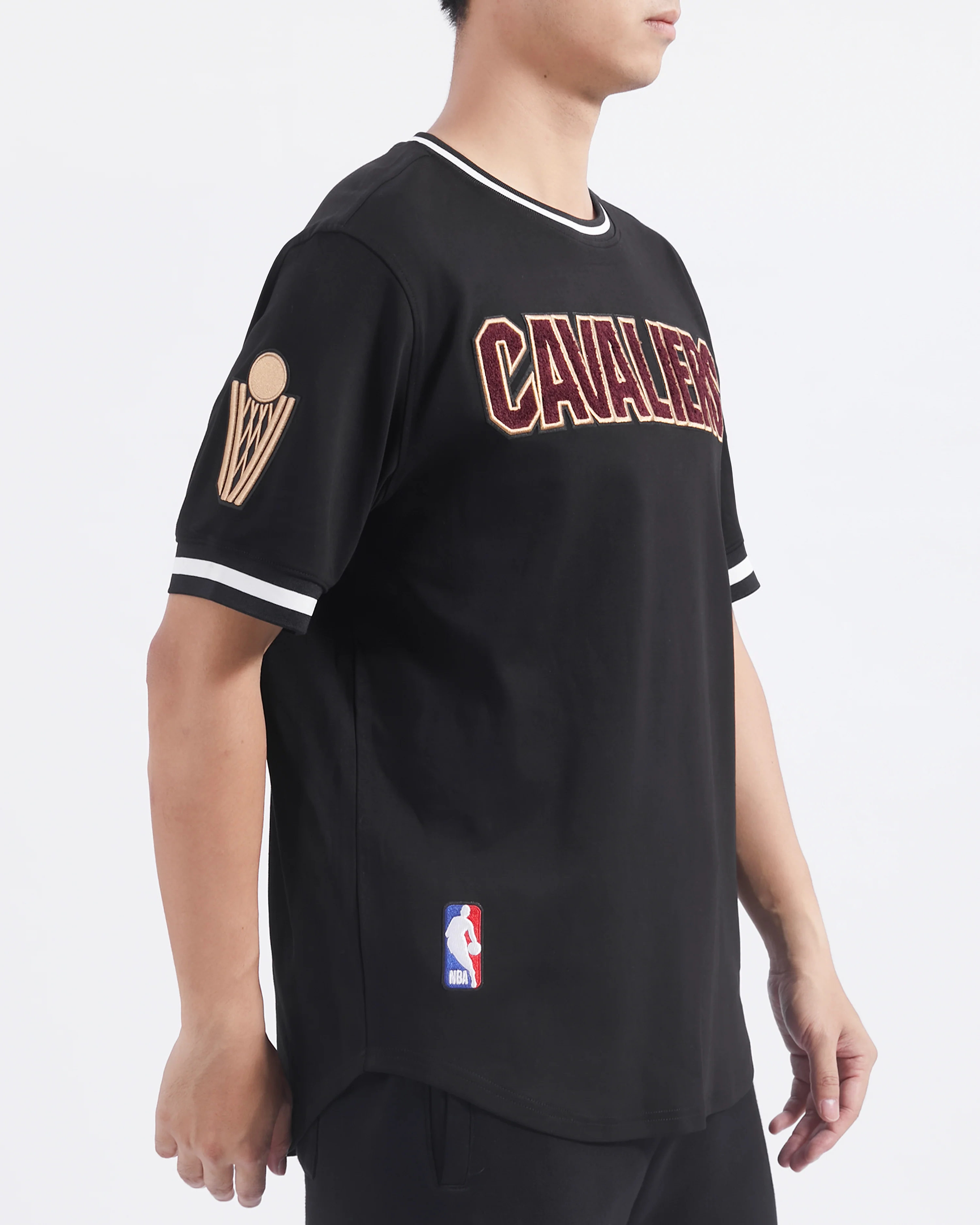 NBA CLEVELAND CAVALIERS CLASSIC CHENILLE MEN'S DOUBLE KNIT TEE (BLACK) - Image 4