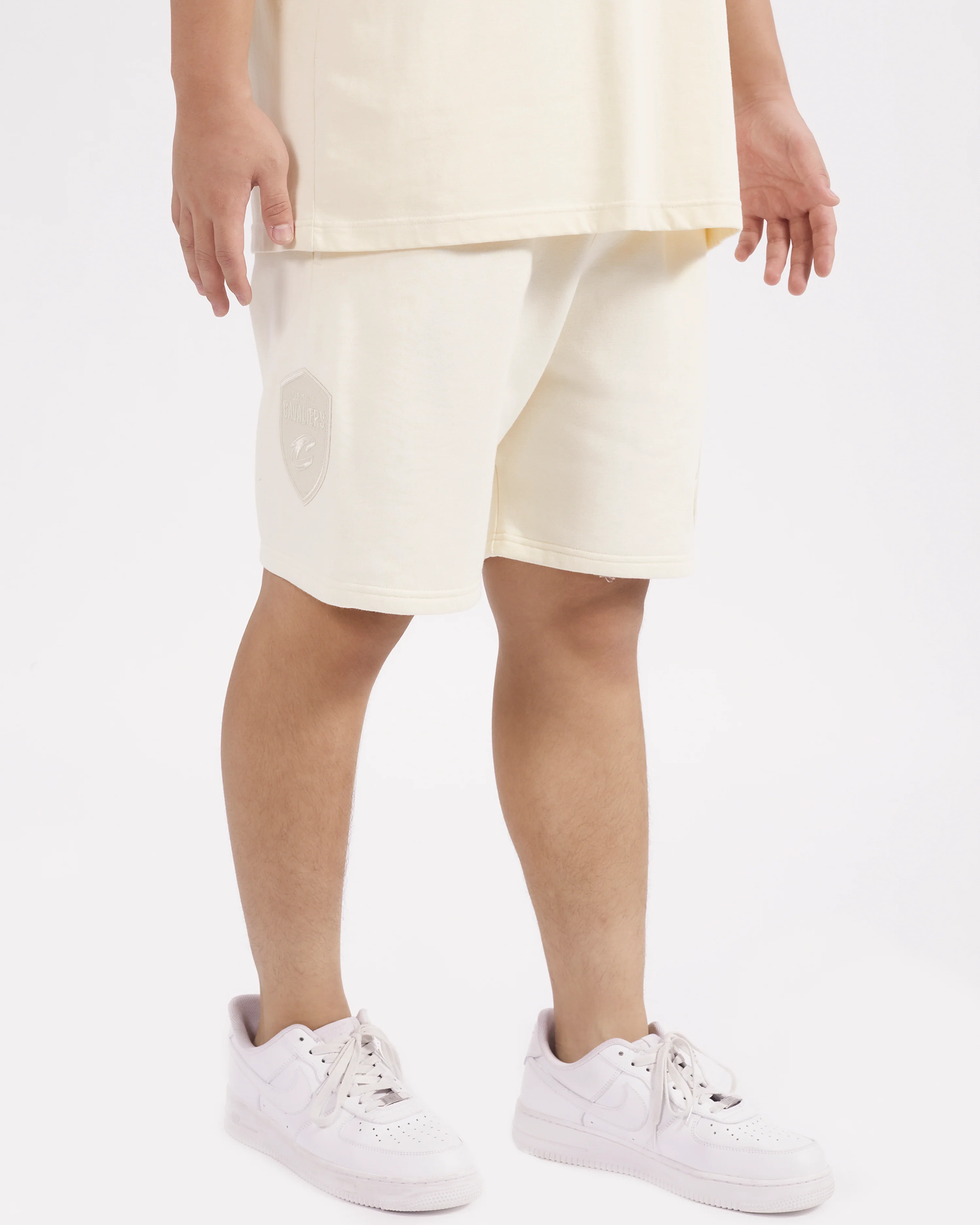 NBA CLEVELAND CAVALIERS NEUTRAL MEN'S SHORT (EGGSHELL) - Image 4