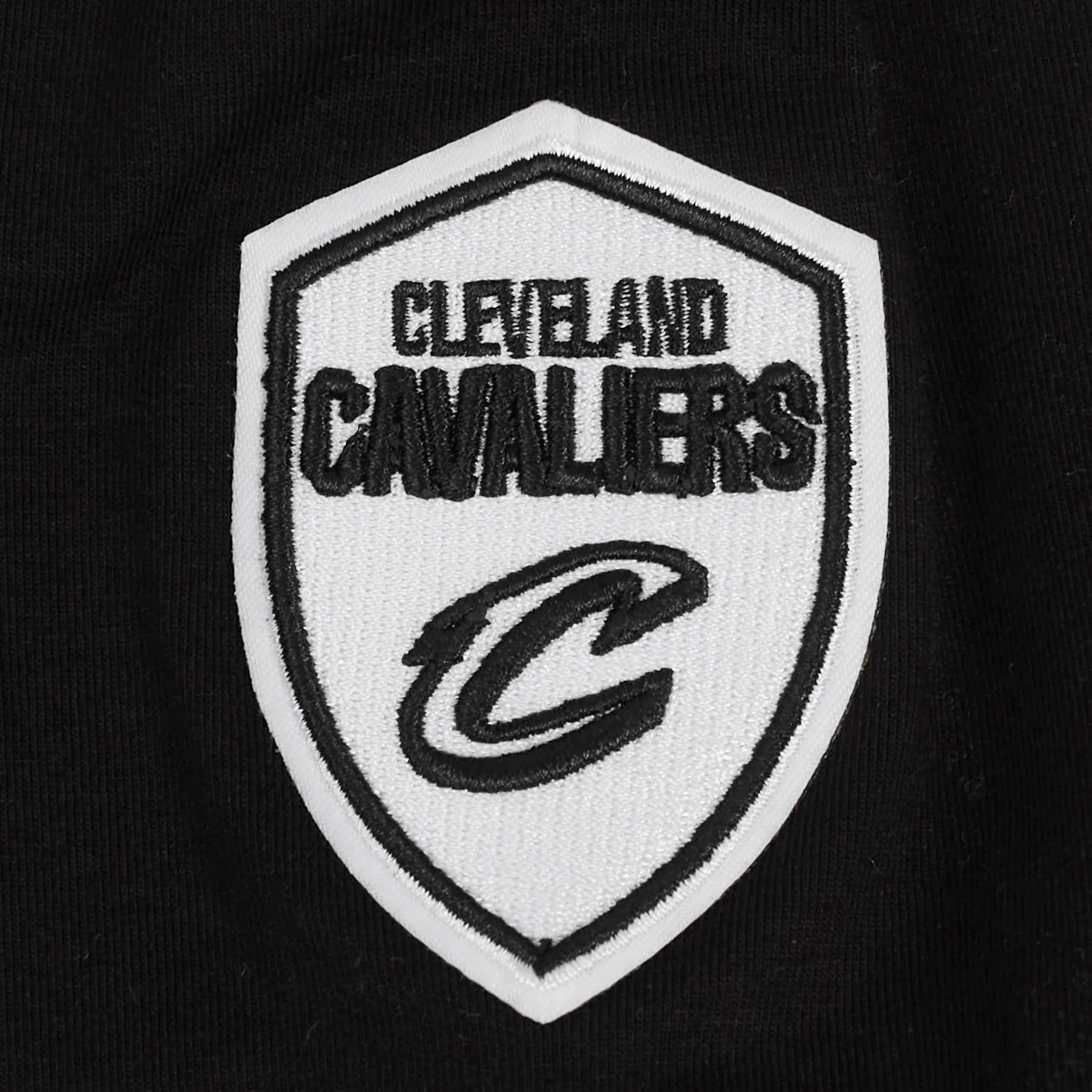 NBA CLEVELAND CAVALIERS PRO PREP SINGLE JERSEY BOXY WOMEN'S TEE (BLACK) - Image 7