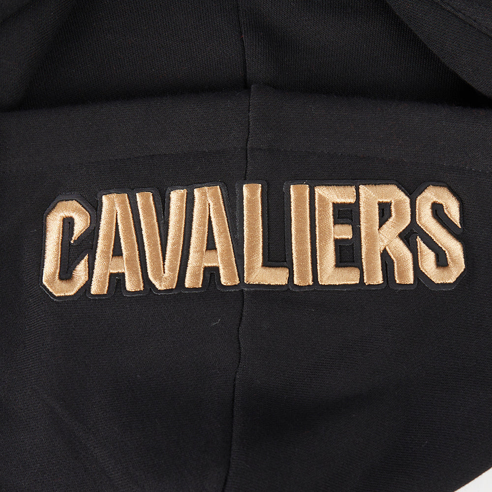 NBA CLEVELAND CAVALIERS OLD ENGLISH WOMEN'S FLC CROPPED PO HOODIE (BLACK) - Image 9