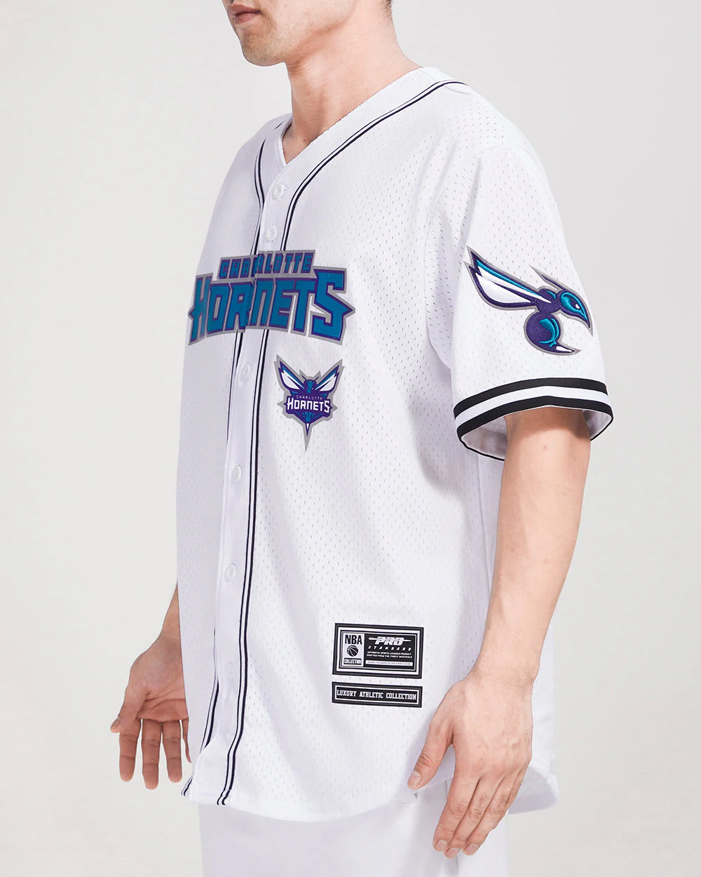 NBA CHARLOTTE HORNETS CLASSIC MEN'S MESH BUTTON DOWN JERSEY (WHITE/BLACK/WHITE) - Image 2