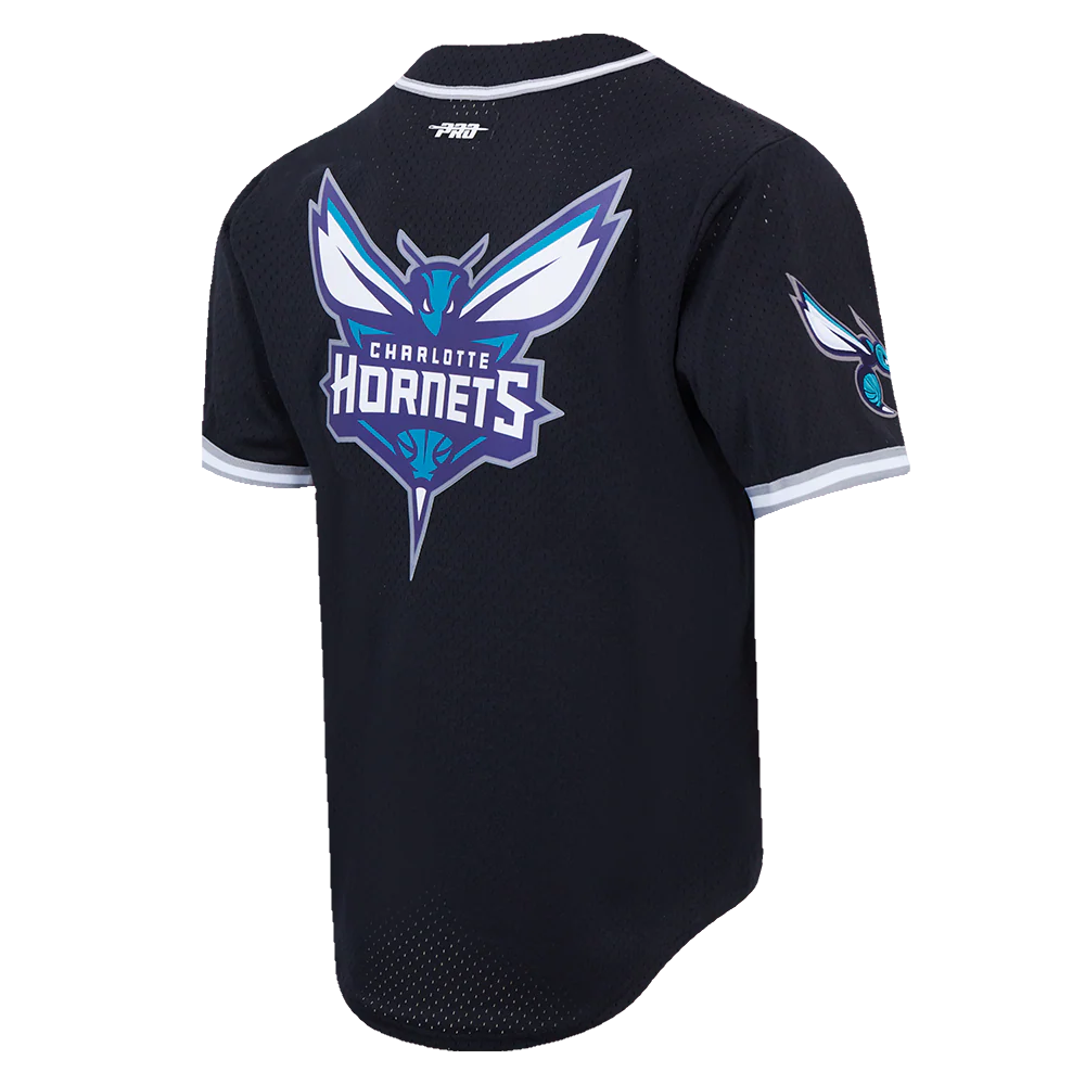 NBA CHARLOTTE HORNETS SCRIPT TAIL MEN'S MESH BUTTON DOWN SHIRT (BLACK/GRAY) - Image 3